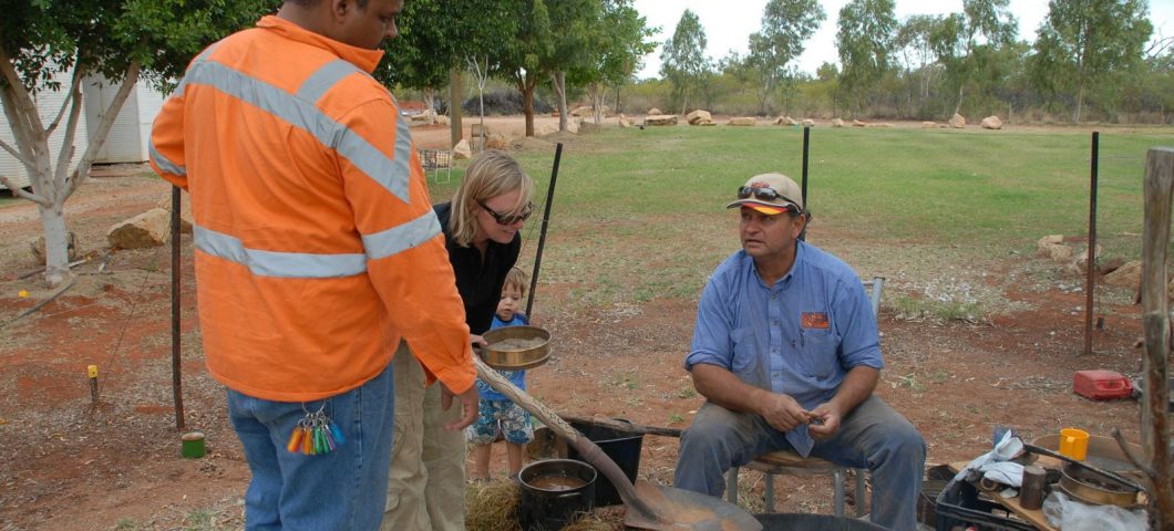 Making spinifex resin with Colin Saltmere